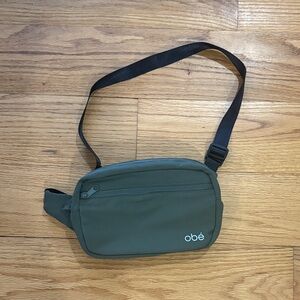Obé Olive Crossbody Bag